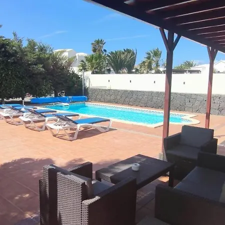 Celeste Vila Playa Blanca (Lanzarote)